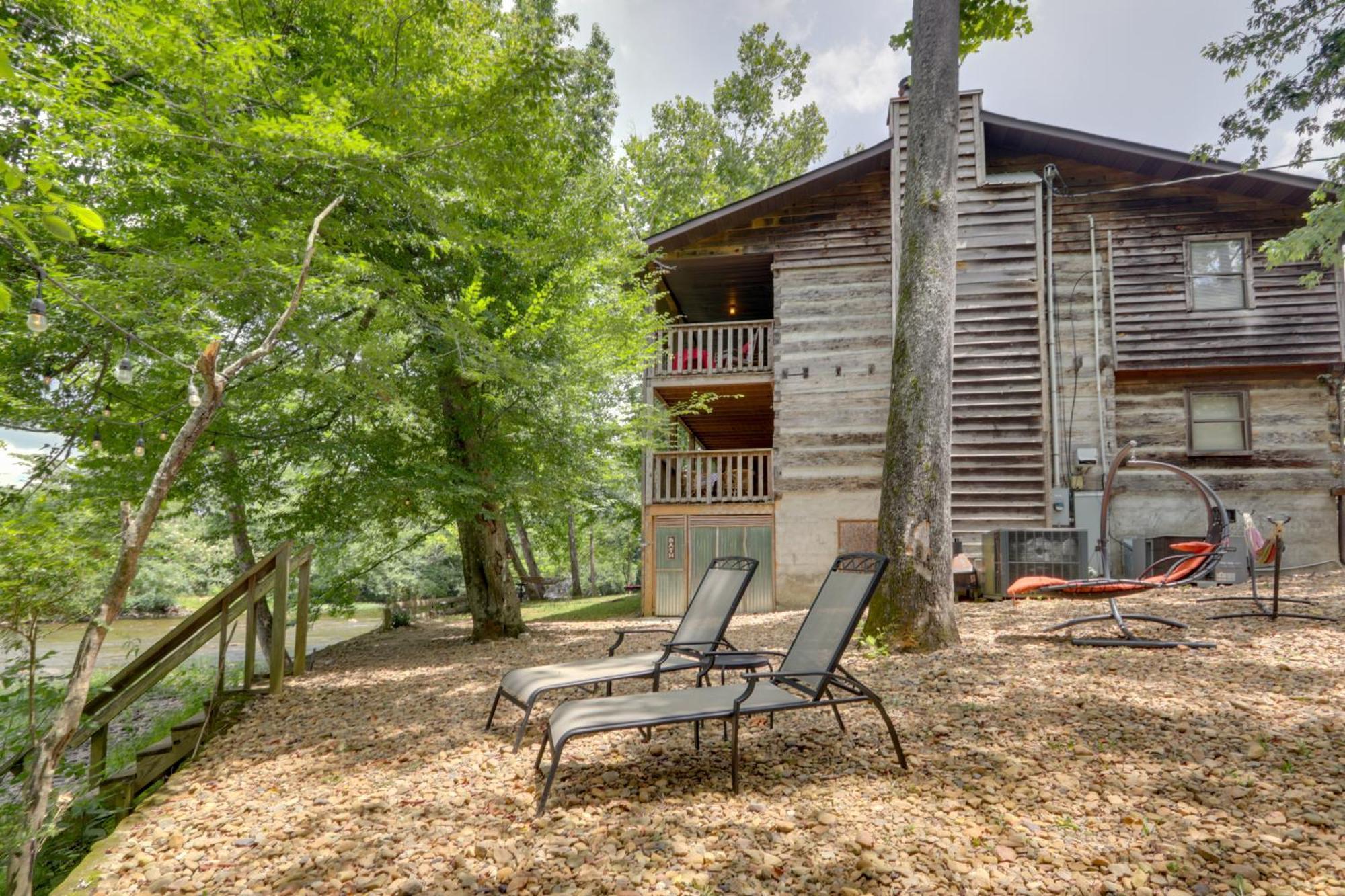 Apartament Riverfront Couples Retreat In Smoky Mountains! Townsend Zewnętrze zdjęcie