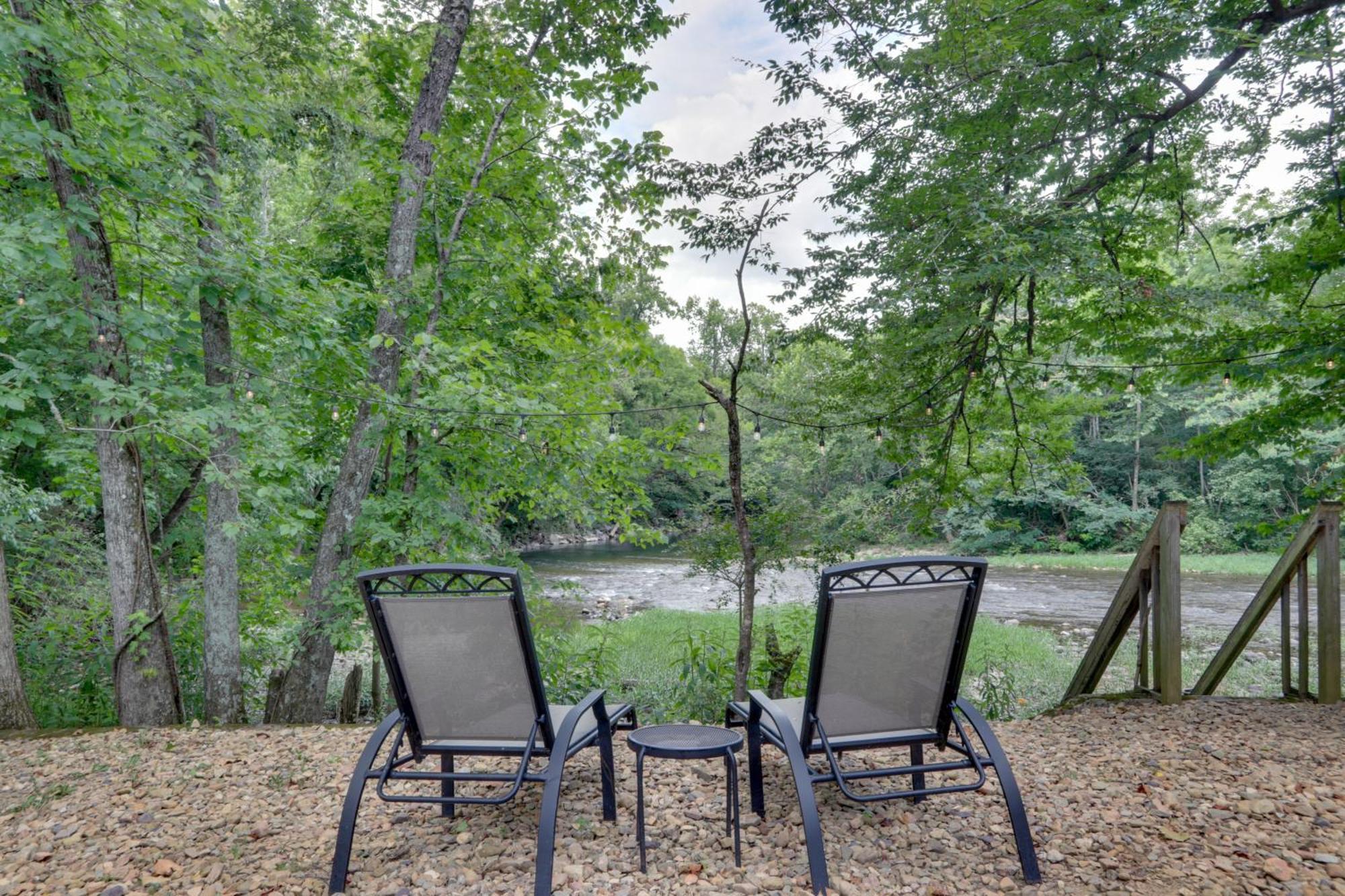 Apartament Riverfront Couples Retreat In Smoky Mountains! Townsend Zewnętrze zdjęcie