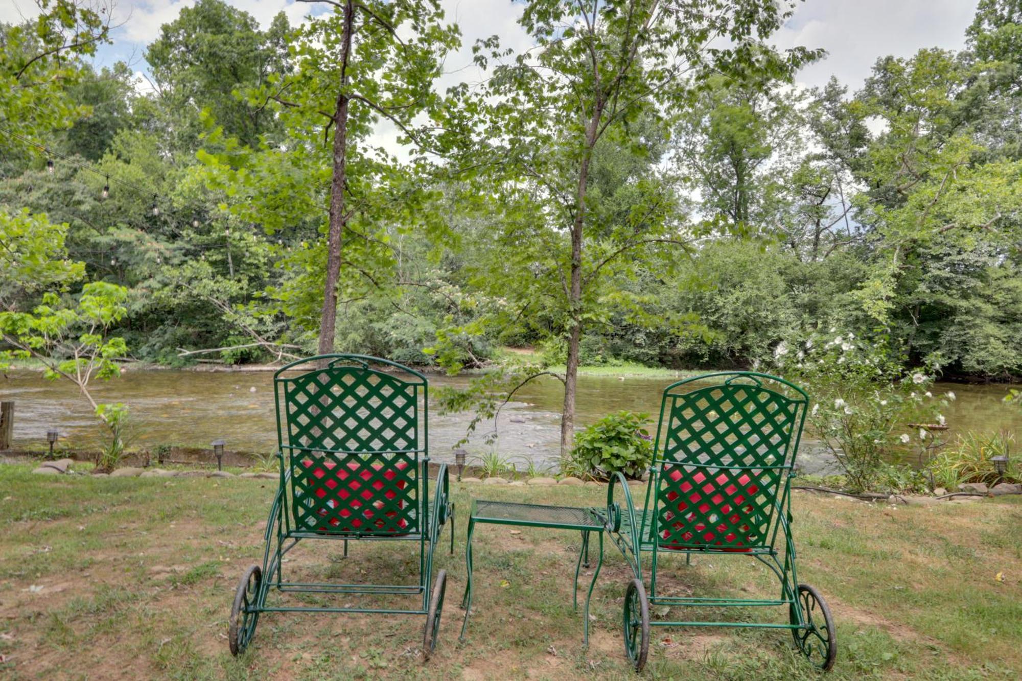 Apartament Riverfront Couples Retreat In Smoky Mountains! Townsend Zewnętrze zdjęcie